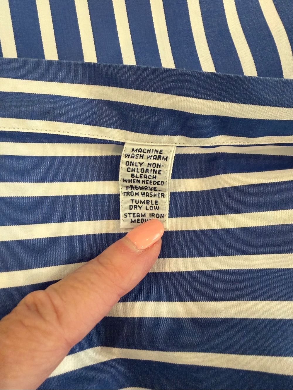 Ralph Lauren Blue and White Vertical Stripe Button-Down Shirt EUC - Picture 9 of 9